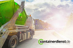Containerdienst Laster mit Container